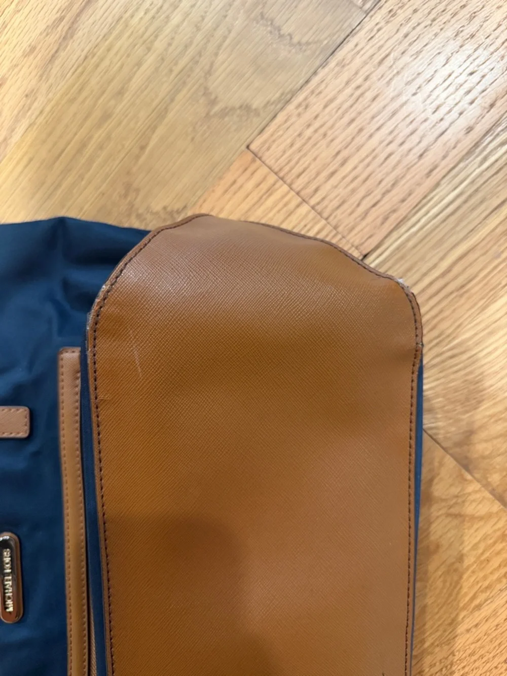 Michael Kors Navy and Tan Shoulder Tote - Picture 3 of 6